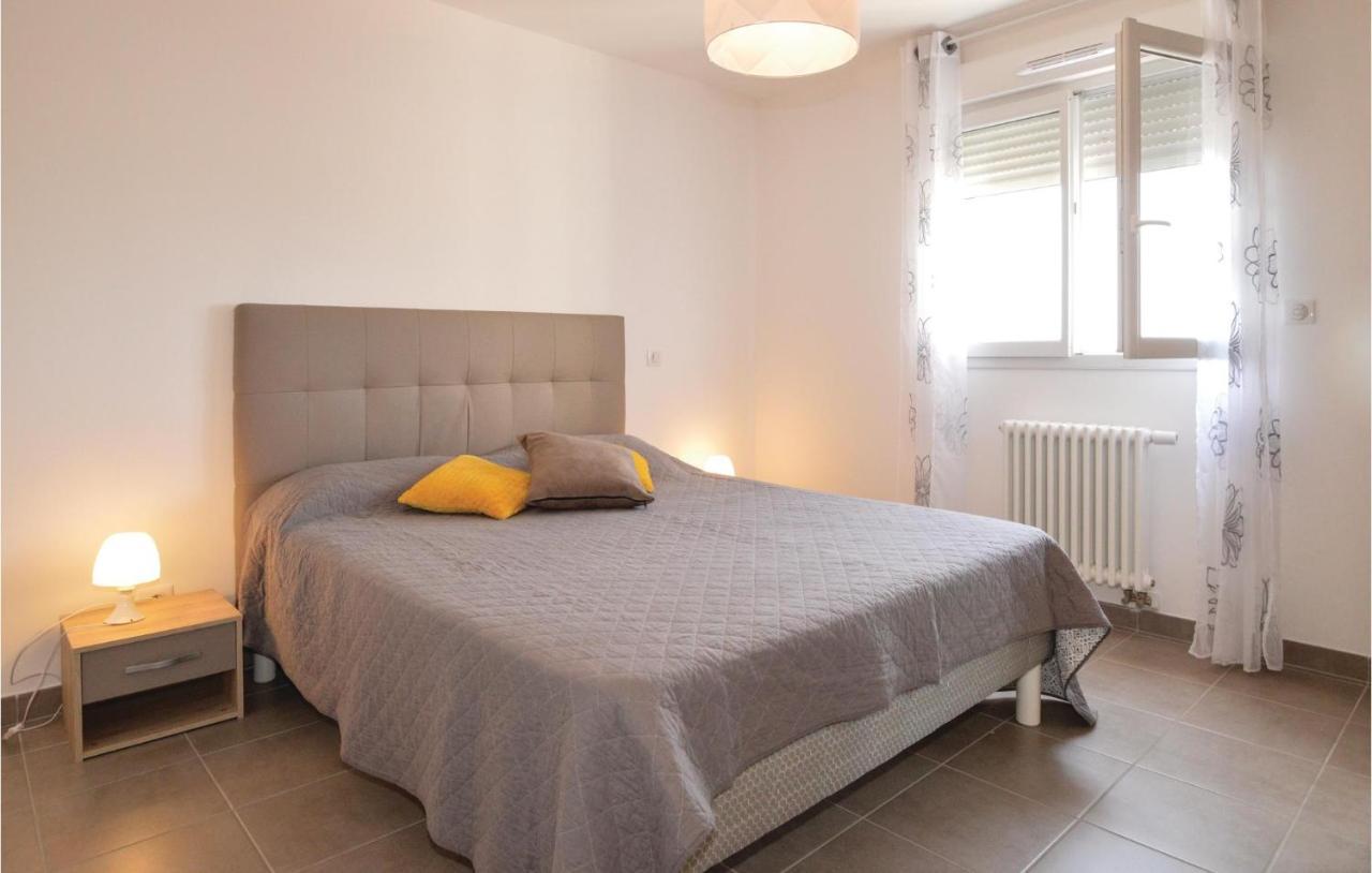 Stunning In Ajaccio With Wifi Apartment *
